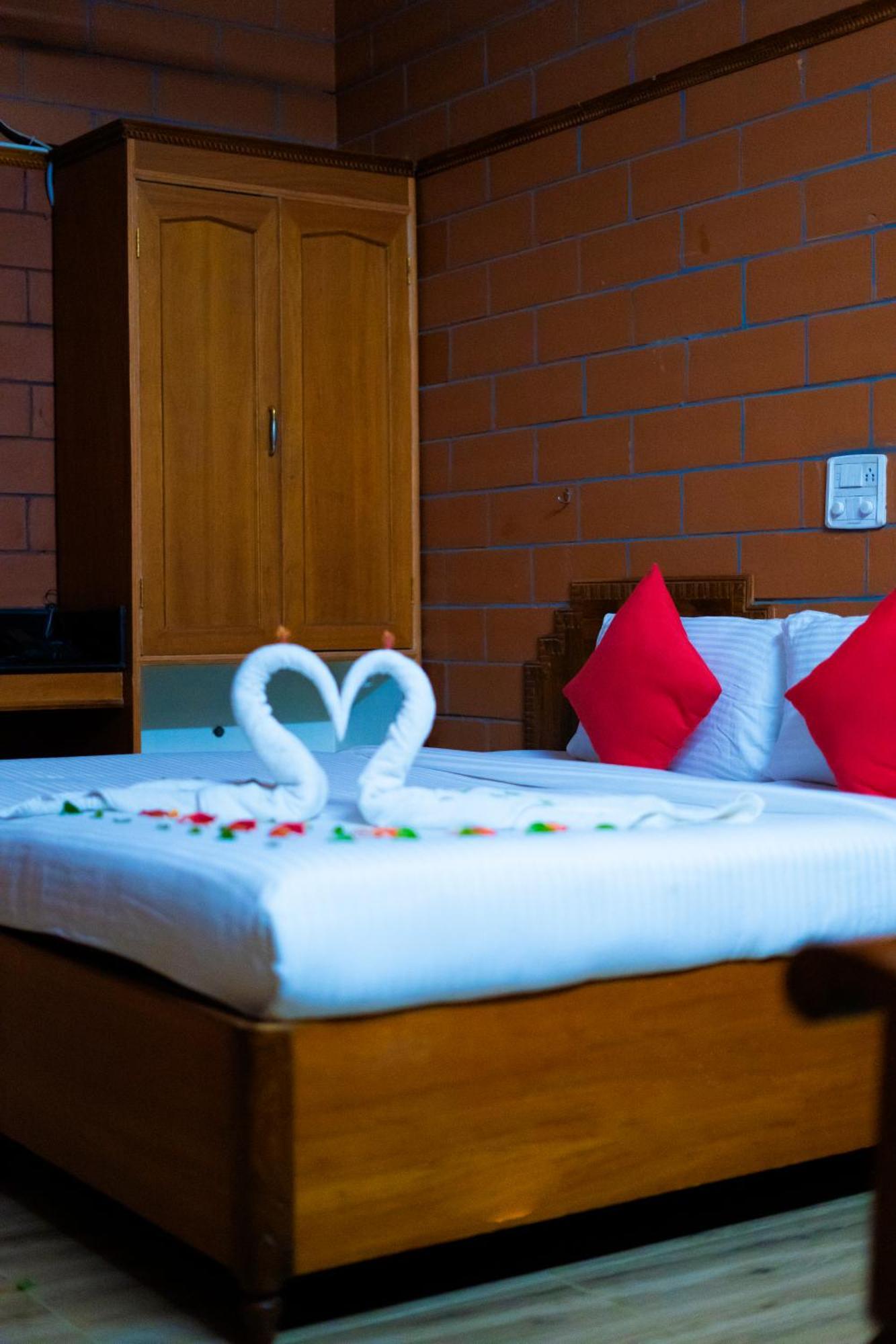 The Nest Inn Resort Masinagudi Extérieur photo