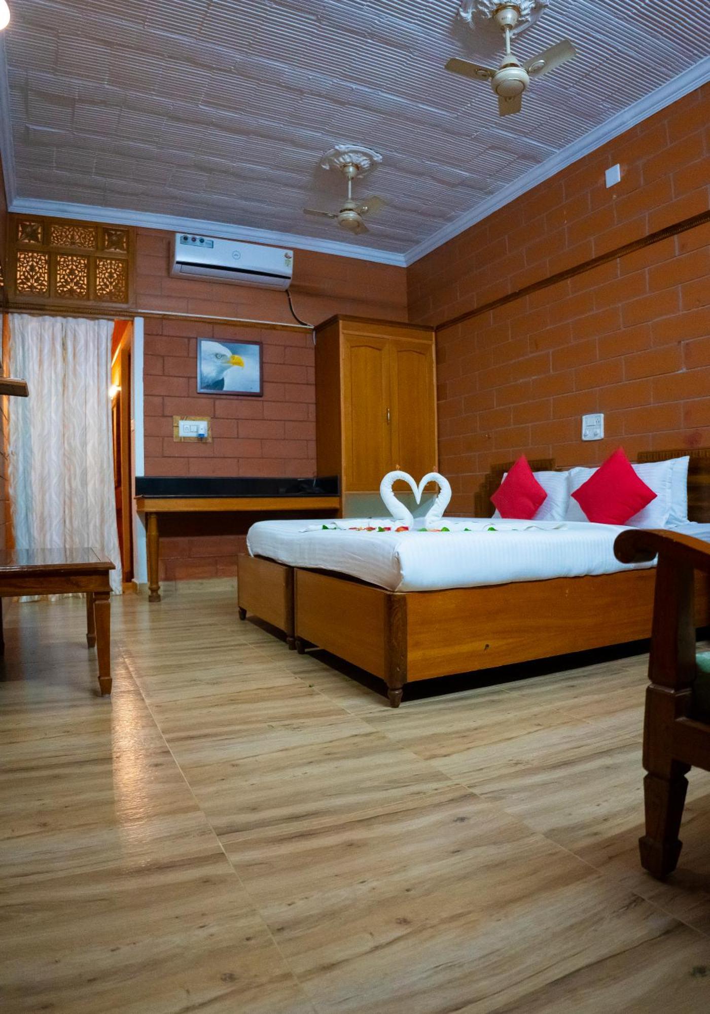 The Nest Inn Resort Masinagudi Extérieur photo