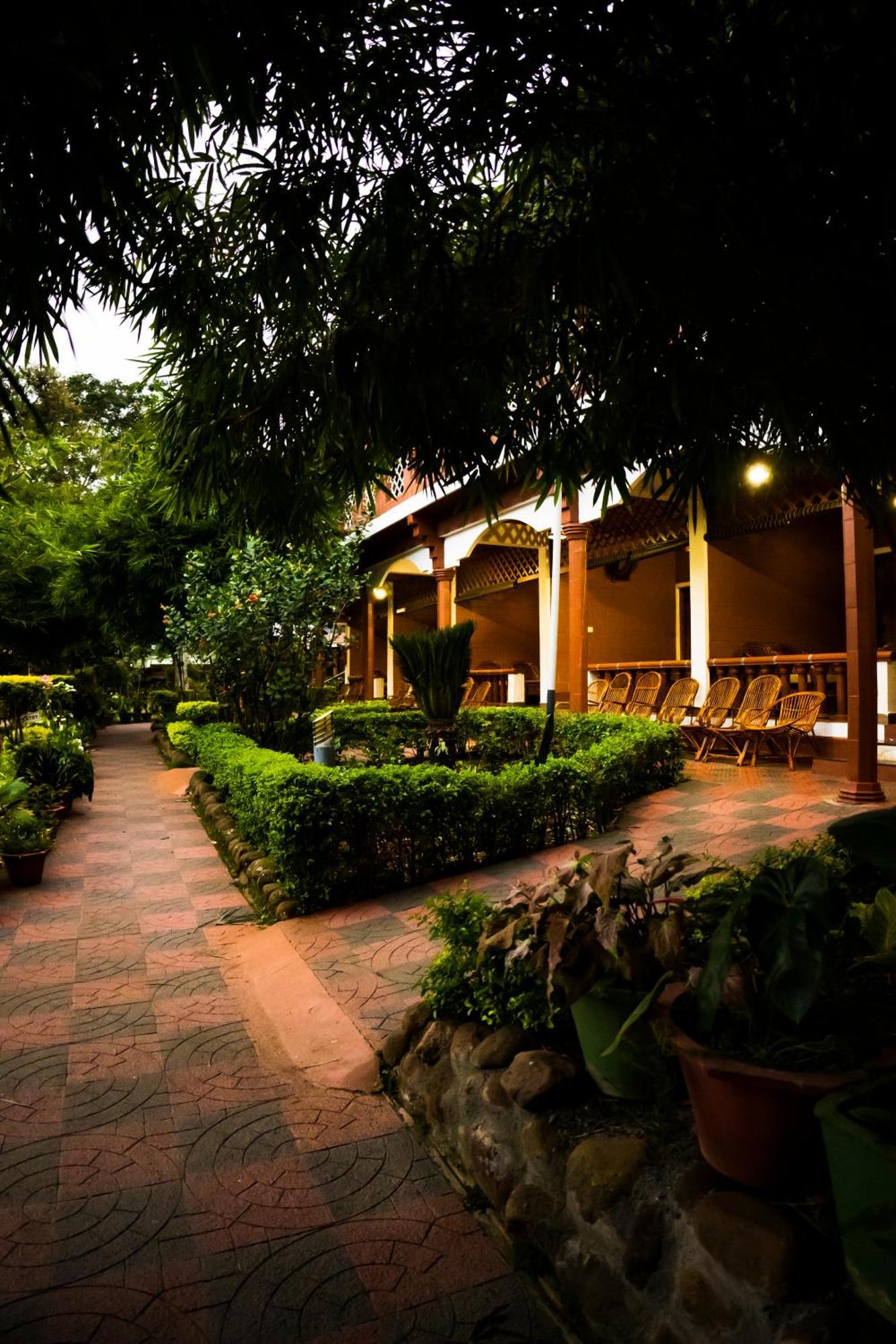 The Nest Inn Resort Masinagudi Extérieur photo